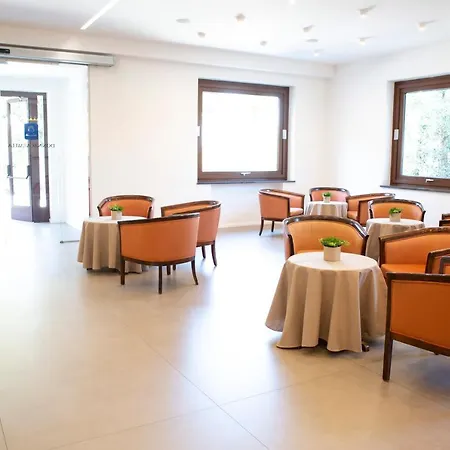 ホテル Donna Carmela 4*