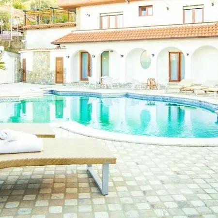 Donna Carmela 4* Pimonte